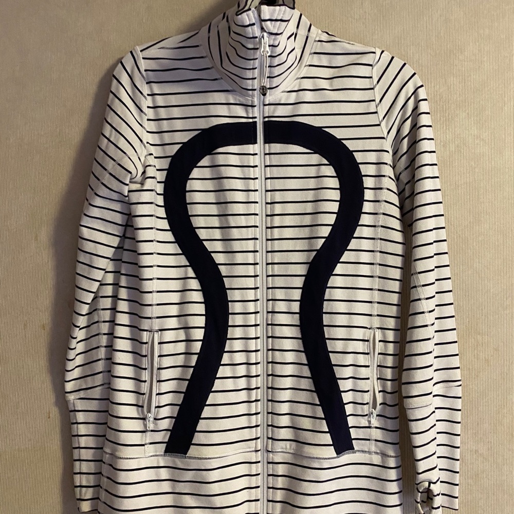 LULULEMON SCUBA STRETCH HOODIE JACKET SZ6